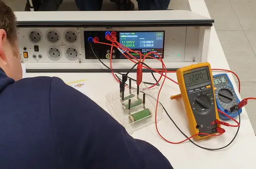 Grundlagen der Elektrotechnik Grundlagen der Elektrotechnik