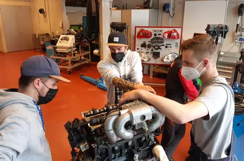 Motorreperatur Motorreperatur