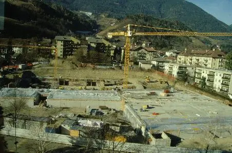 Baubeginn Juni 1999 Baubeginn Juni 1999