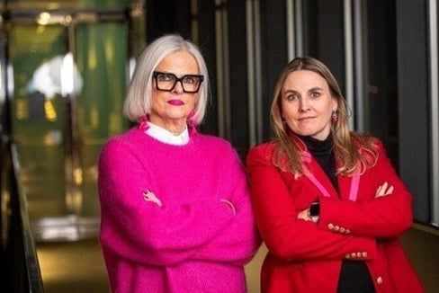 d.s. la Vicepresidente Nadia Mazzardis e la Presidente Ulrike Oberhammer