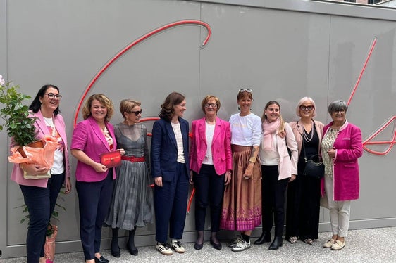 Der Art-Container Girls wanted, eine Idee des Unternehmens Niederstätter