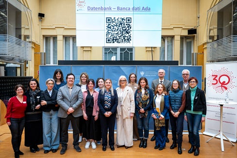 Sie werden nicht müde zu betonen, wie wichtig die ausgeglichen Vertretung von Männern und Frauen in Medien, bei öffentlichen Veranstaltungen und Podiumsdiskussionen ist: Bereits etwa 90 Organisationen und Vereinigungen in Südtirol haben sich der Initiative No Women No Panel angeschlossen. (Foto: LPA/Fabio Brucculeri)