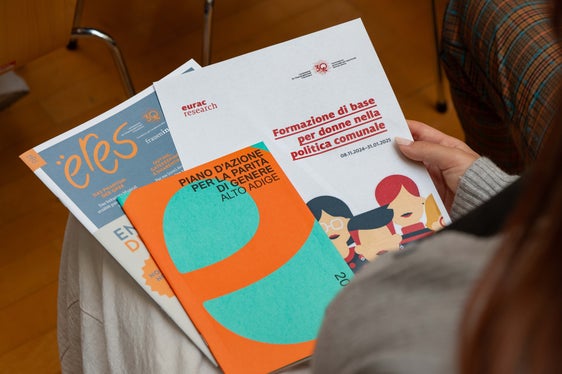 La Provincia autonoma di Bolzano conferma il proprio impegno per la parità di genere, in tutti i settori della vita sociale e politica. (Foto: USP/Greta Stuefer)