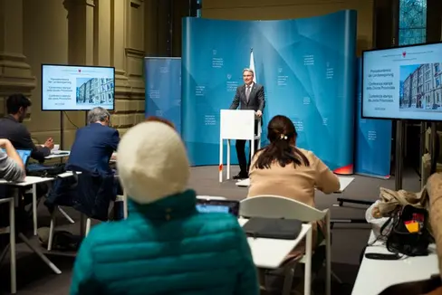 Dopo la riunione della Giunta provinciale, il presidente Kompatscher il 26 marzo ha presentato la nomina dei membri della nuova Commissione provinciale per le pari opportunità. (Foto: ASP/Fabio Brucculeri)